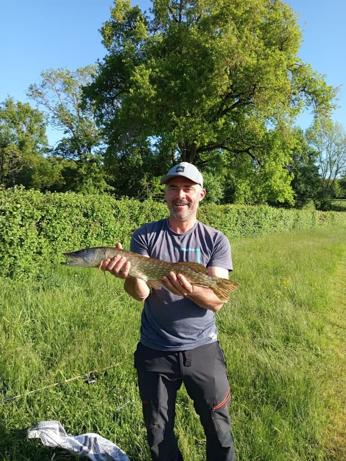 Etang de 16ha &amp; gîte haut de gamme, calme, beauté, sérénité (6 couchages)