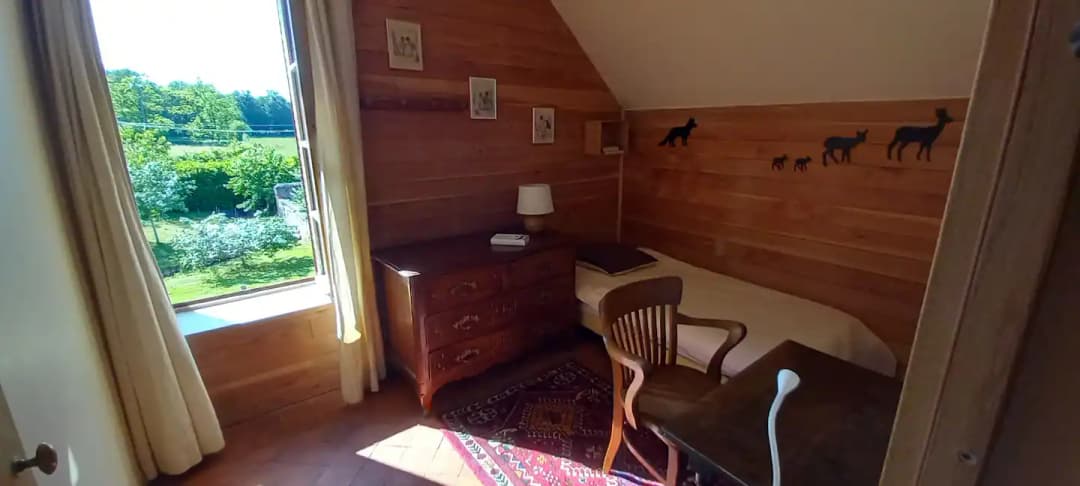 Etang de 16ha &amp; gîte haut de gamme, calme, beauté, sérénité (6 couchages) 