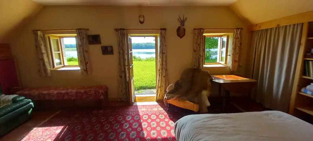 Etang de 16ha &amp; gîte haut de gamme, calme, beauté, sérénité (6 couchages) 