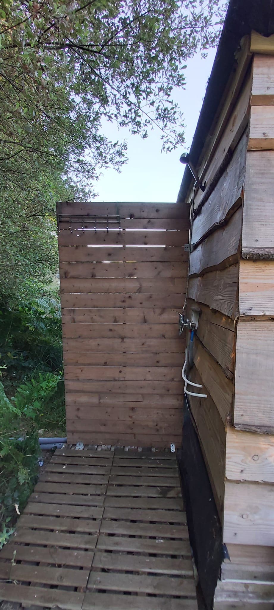 Cabane de charme au bord de l’étang 