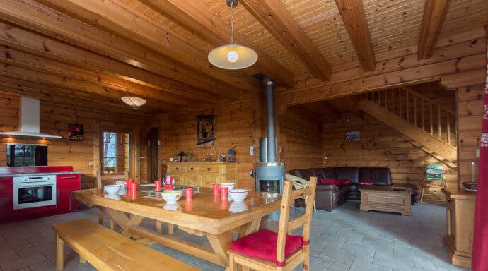 Chalet finlandais pour les amoureux de la nature avec étang privé 