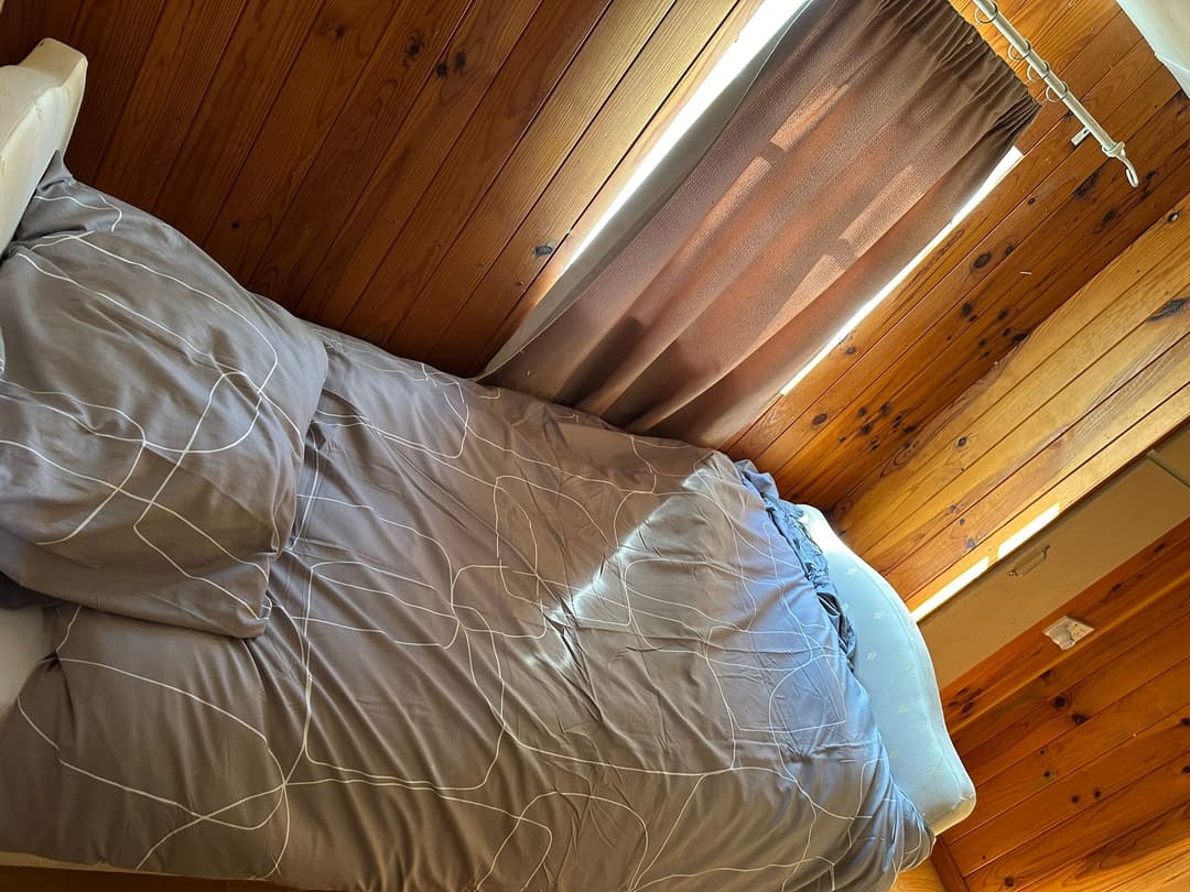 Bungalow 2 tout confort avec étang privé de 3 ha et accès jacuzzi 
