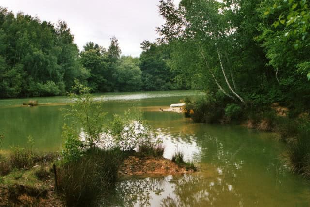Privatisation d’un étang de 2.5ha avec un chalet 