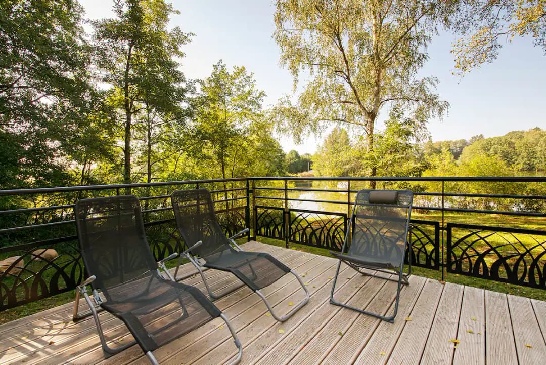 Magnifique chalet avec bain nordique et son étang de 11ha 