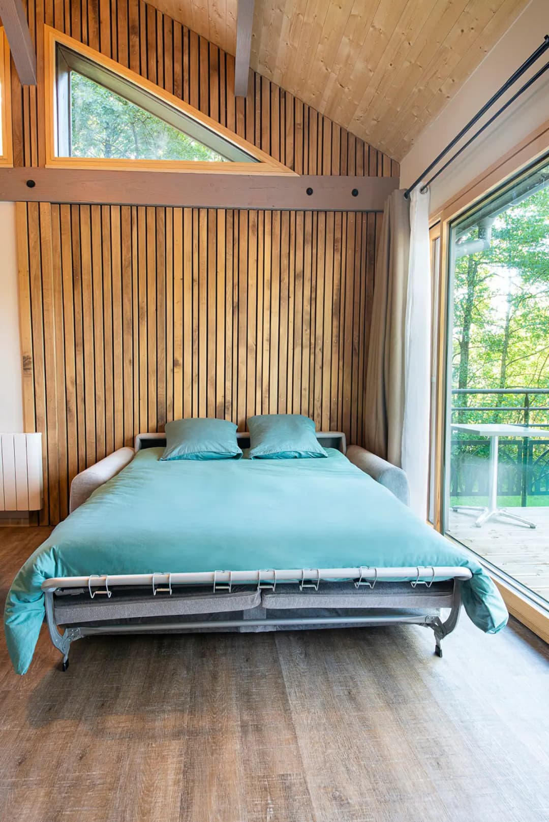 Magnifique chalet avec bain nordique et son étang de 11ha 