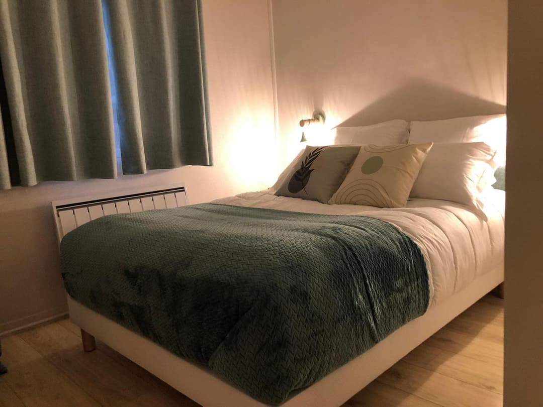 Gîte tout confort pour des vacances de rêve au cœur de la nature avec étang privé pour la pêche 