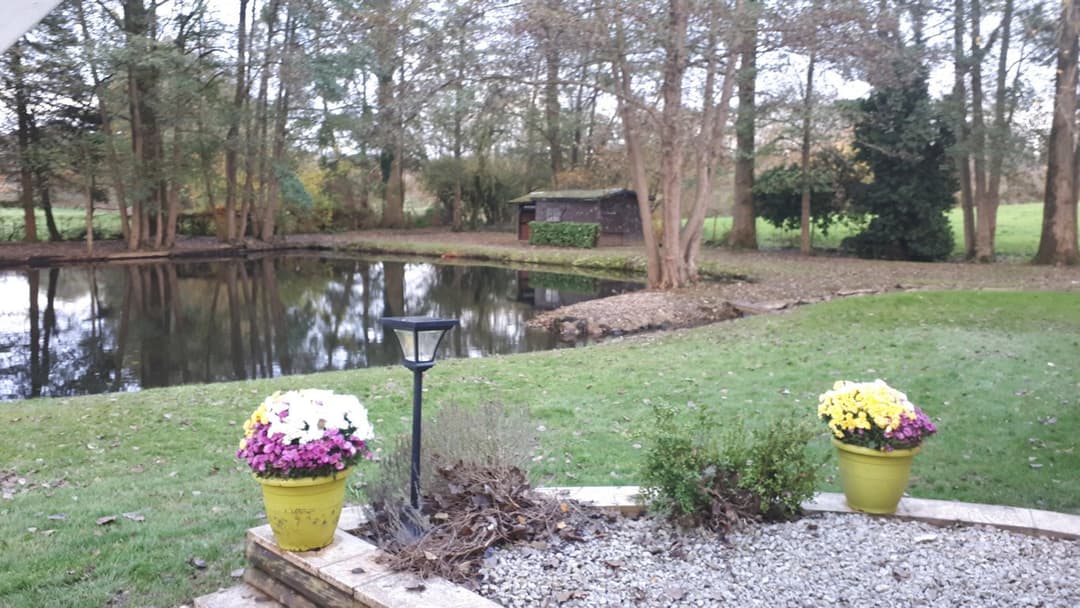 Gîte de charme avec piscine privée et étang en Thiérache 