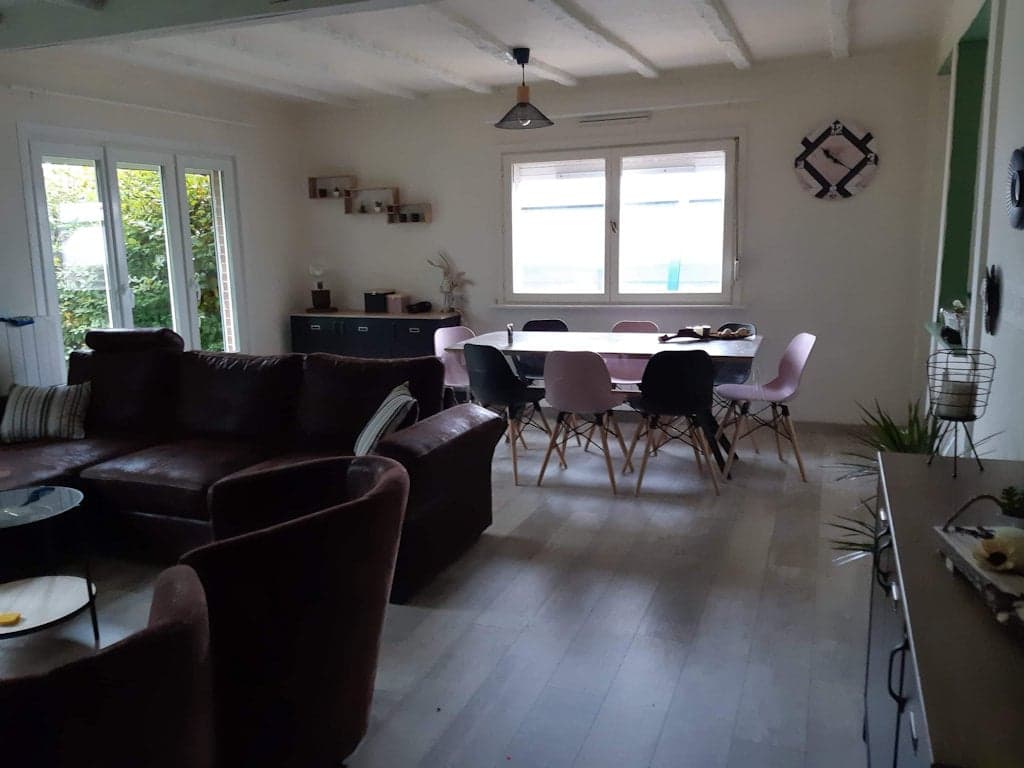 Gîte de charme avec piscine privée et étang en Thiérache 