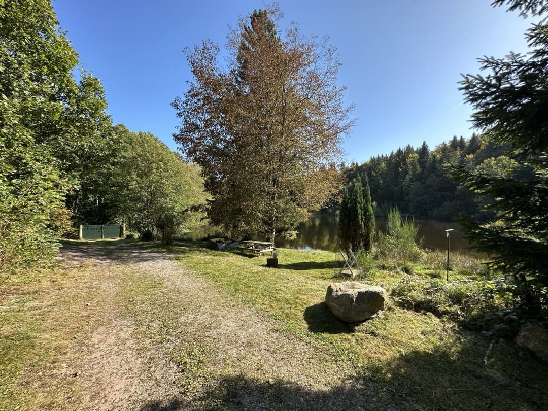 Chalet avec étangs privés et vue exceptionnelle 