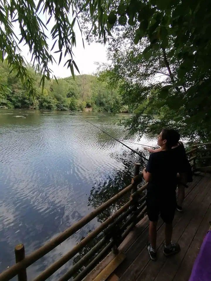 Maisonnette au bord de la rivière du Tarn 