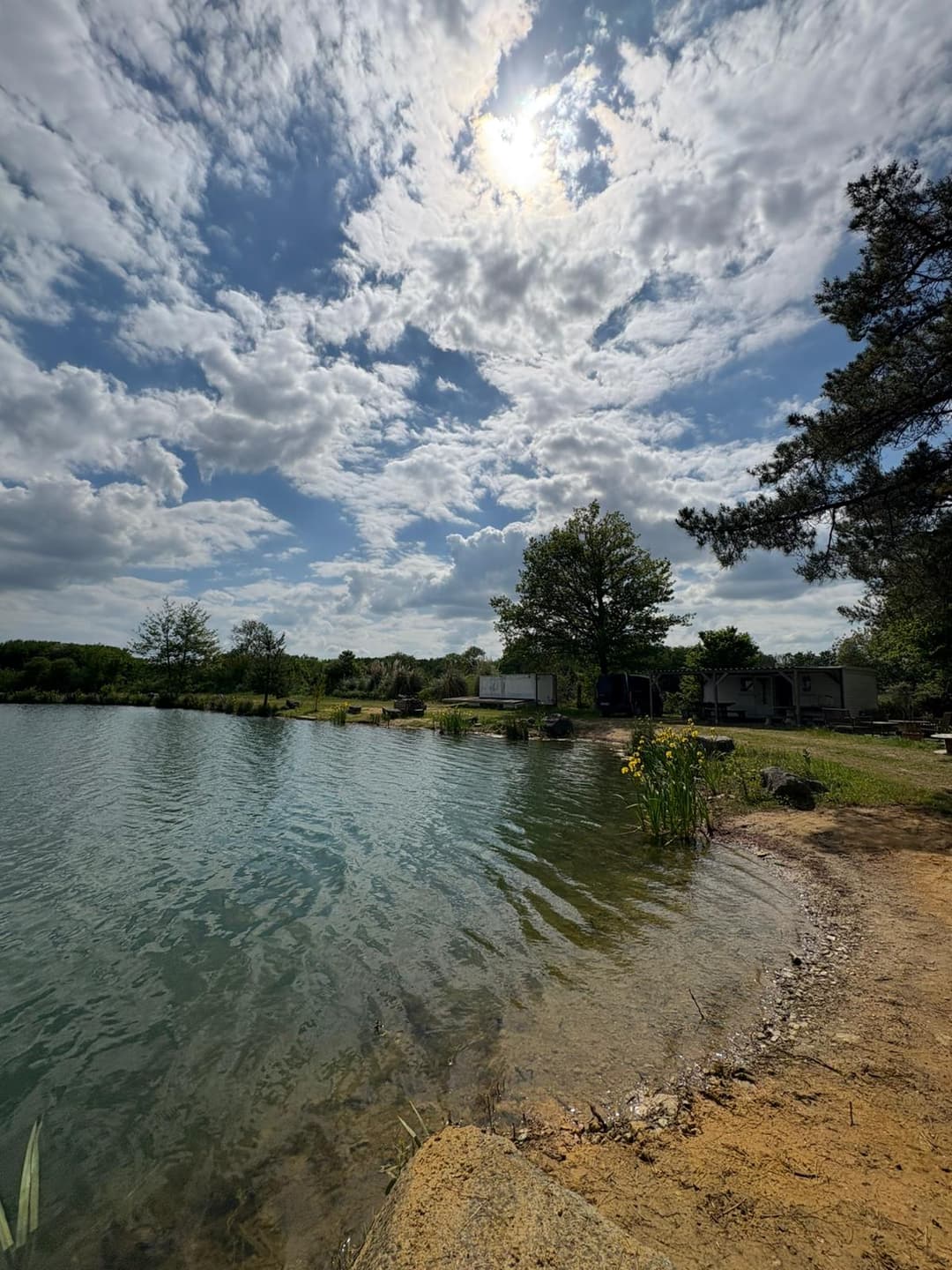 Location étang avec son mobil home en Vendée