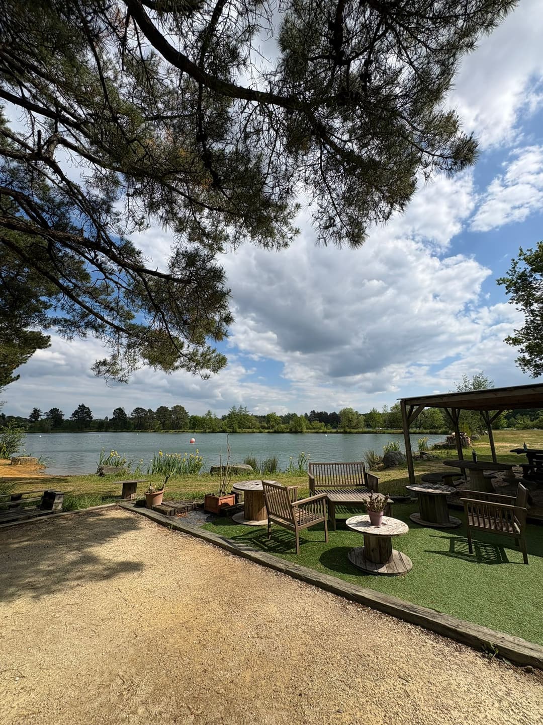 Location étang avec son mobil home en Vendée