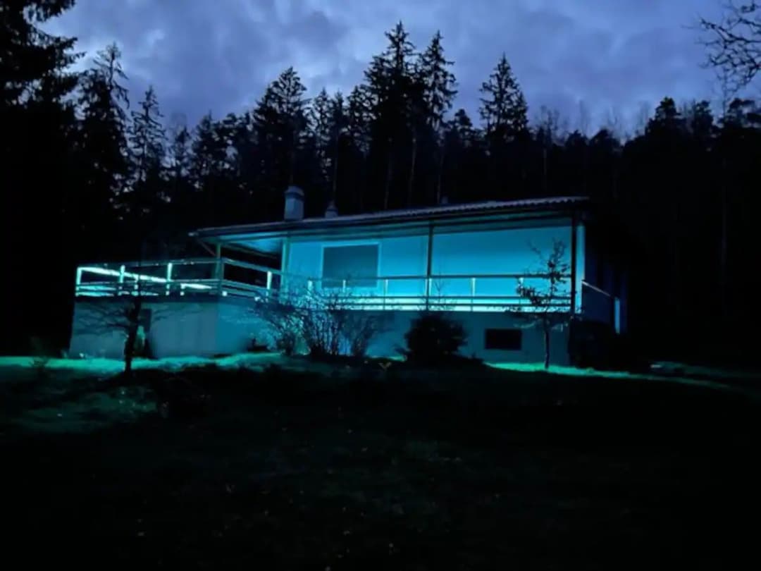 Chalet au bord d’un étang de 2ha  dans le parc naturel des vosges du nord 