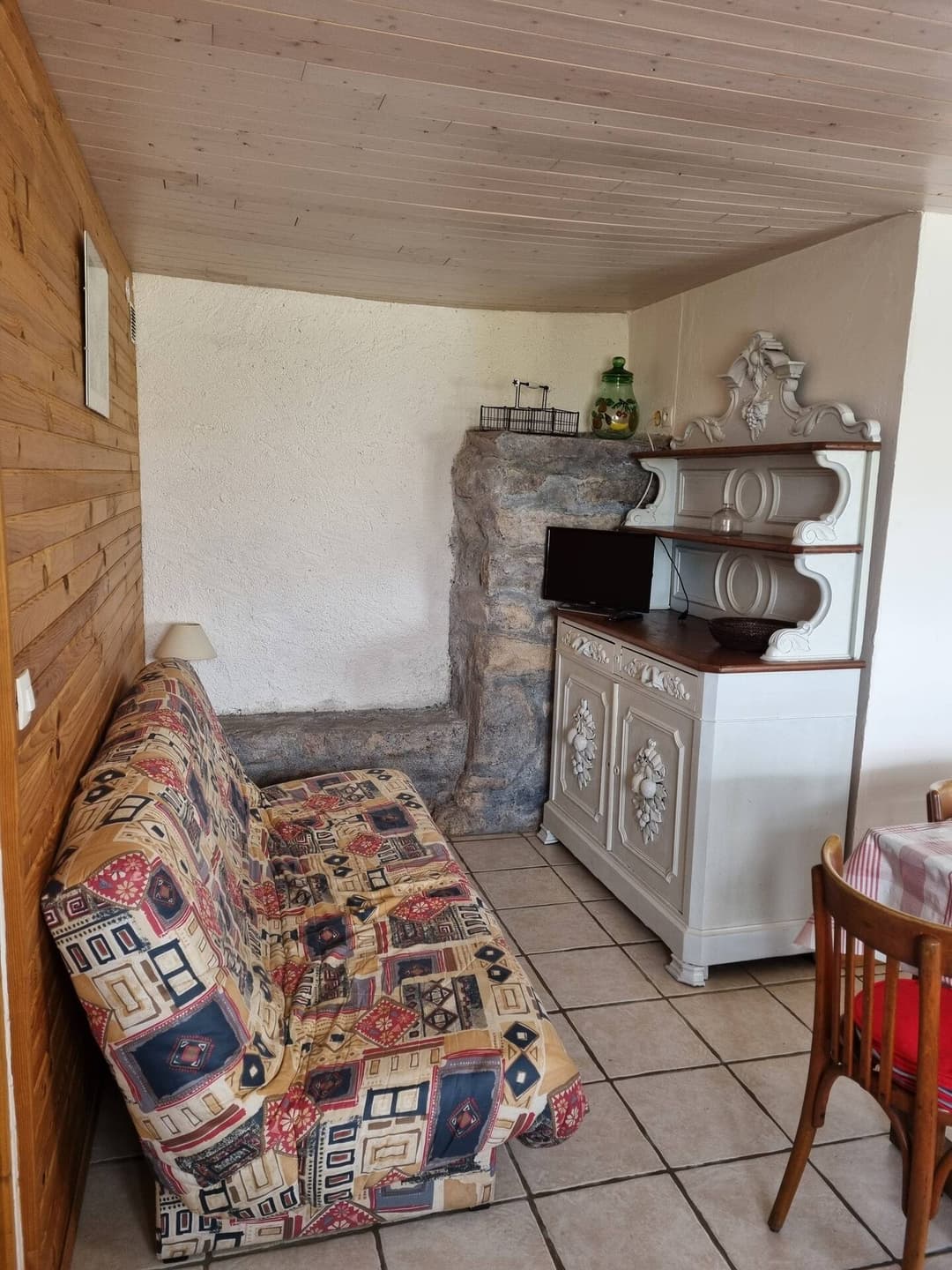Maison de montagne avec son lac privé 