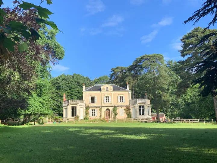Gîte d’exception dans une aile de manoir sur l’Erdre