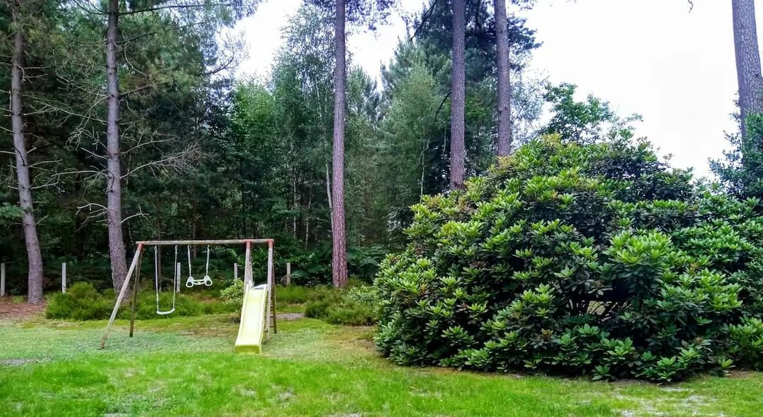 Maison tout confort avec étang privé en lisière de forêt 