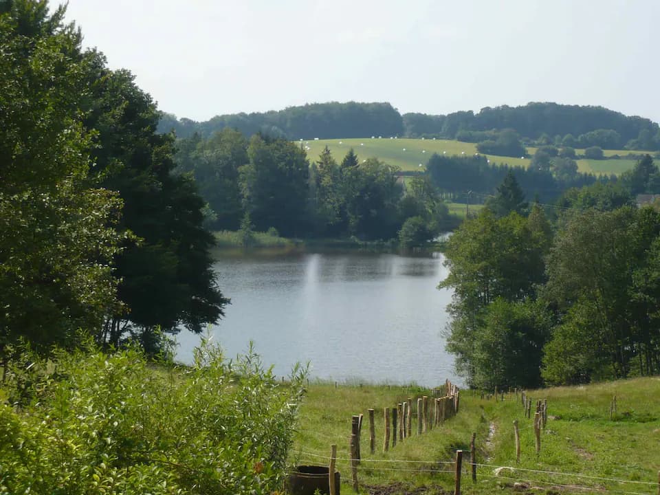 Gite tout confort avec lac privé de 7ha et sauna 