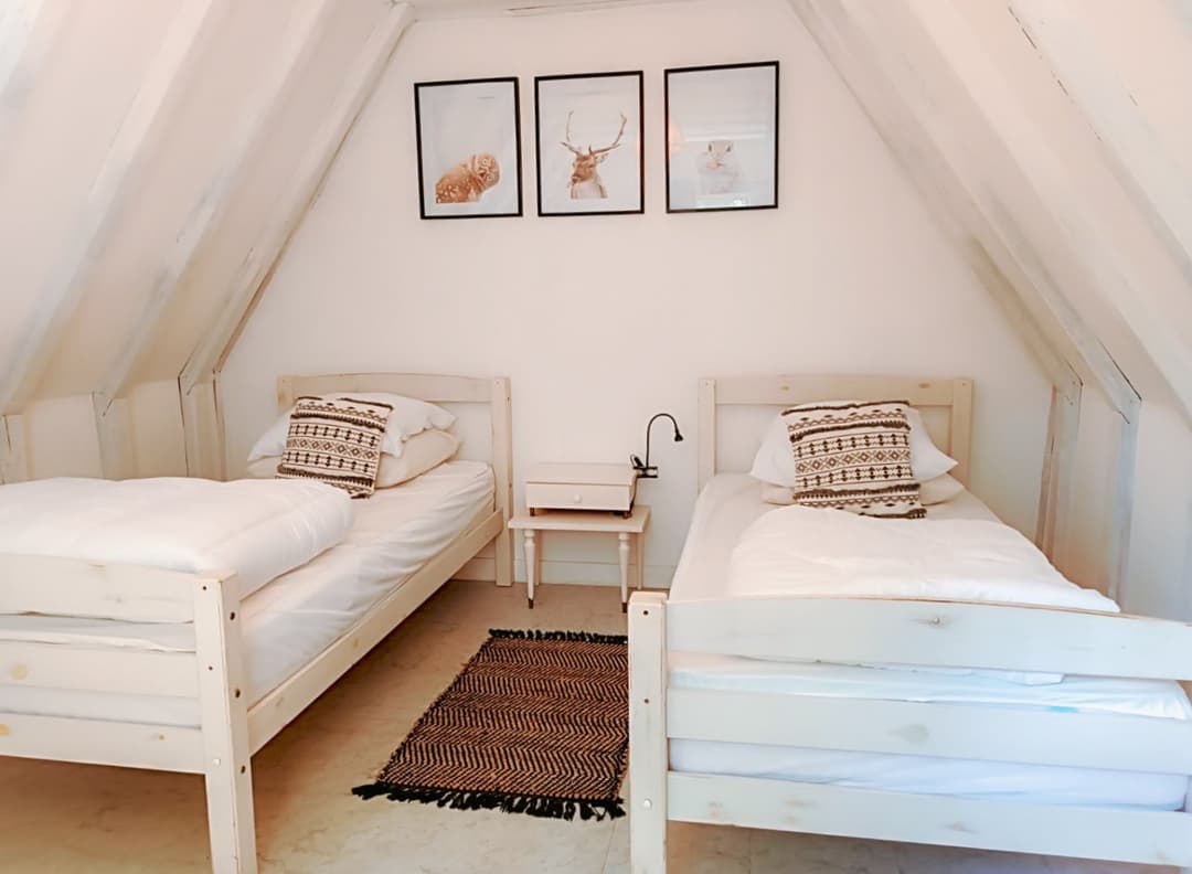 Gîte au coeur de la fôret sur un domaine avec étang 