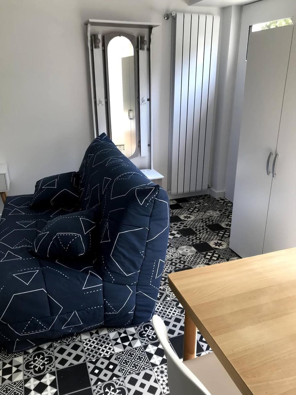 Studio à la campagne avec petit étang privé 