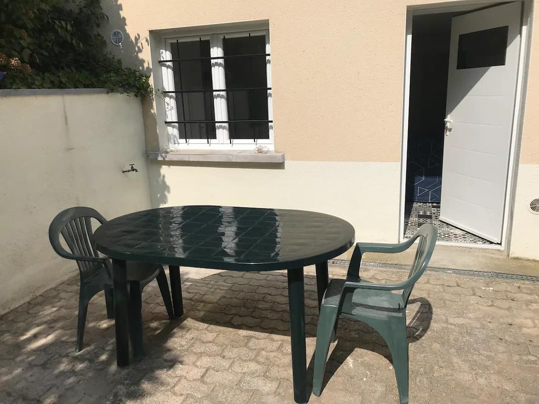 Studio à la campagne avec petit étang privé 