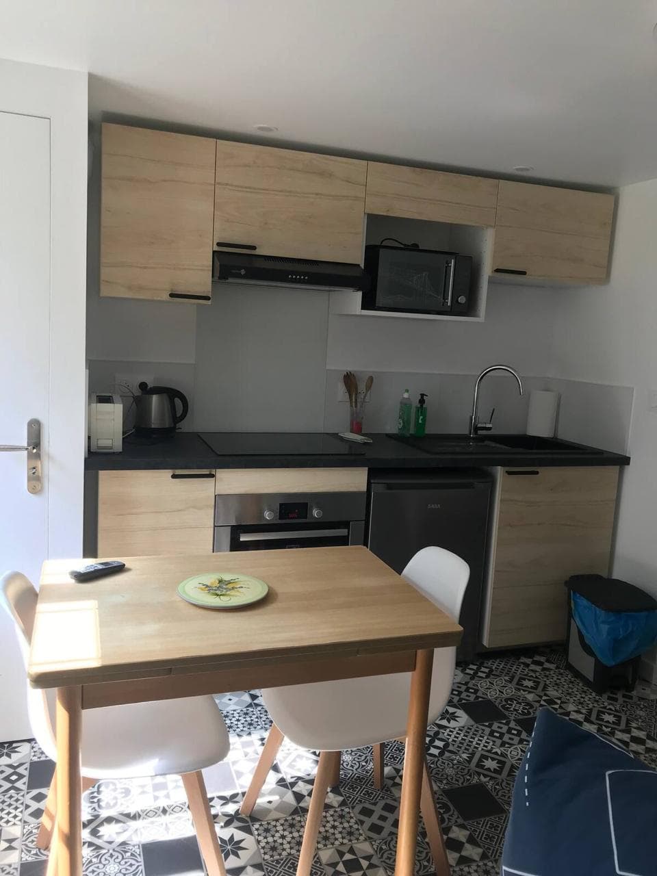 Studio à la campagne avec petit étang privé 