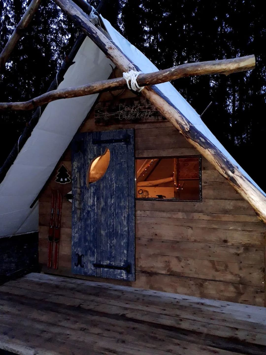 Cabane de Davy Crockett pour vivre une aventure unique 