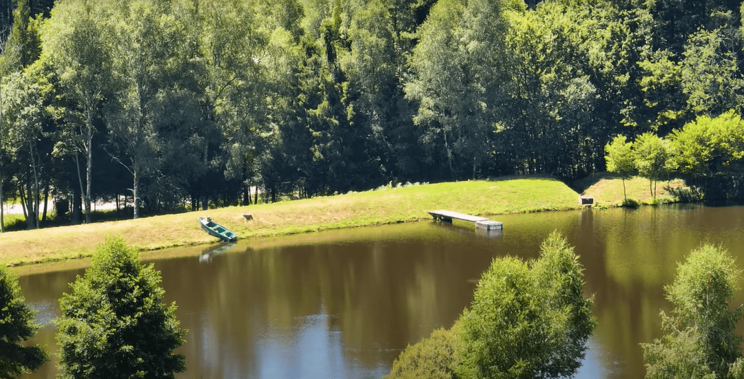 Grand étang de 5ha en Correze pour la pêche 