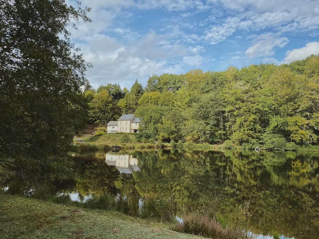 Studio au coeur de la nature avec accès à un étang 