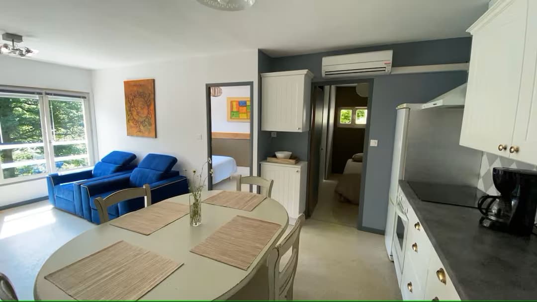 Appartement 2 chambres, étang et balades en forêt privée 