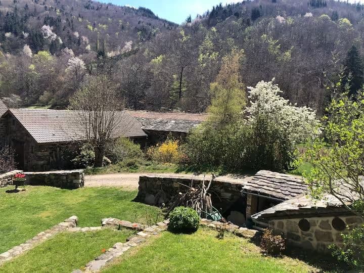 Gite détente et nature au cœur de la Haute Ardèche 