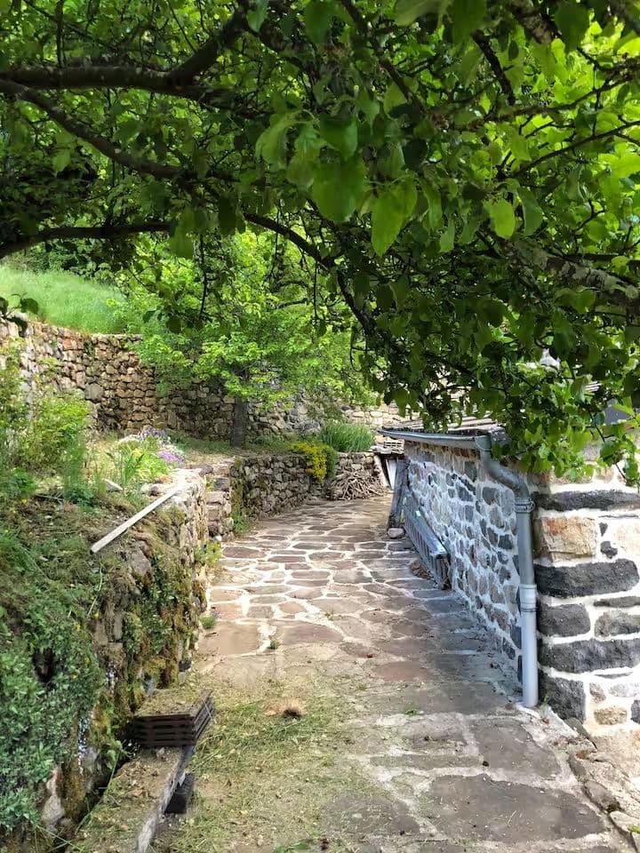 Gite détente et nature au cœur de la Haute Ardèche 