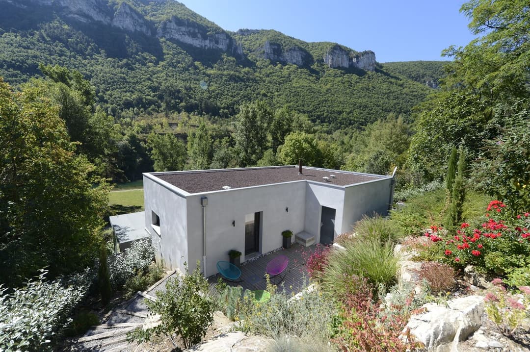 Villa d’architecte avec plage privée au cœur des Gorges du Tarn 