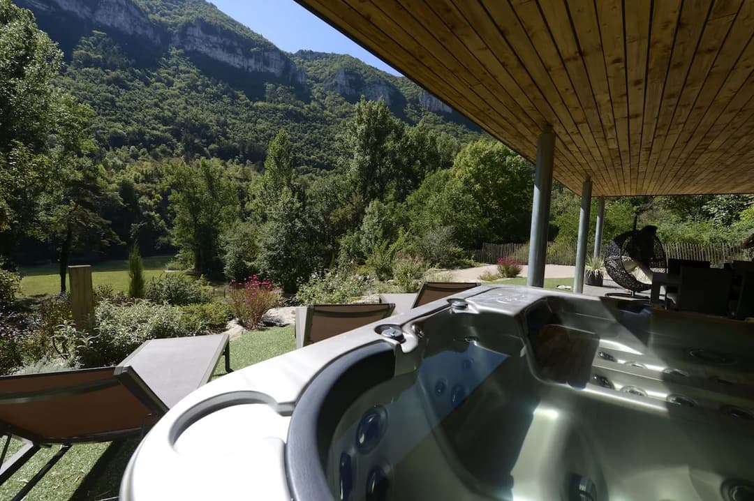 Villa d’architecte avec plage privée au cœur des Gorges du Tarn 