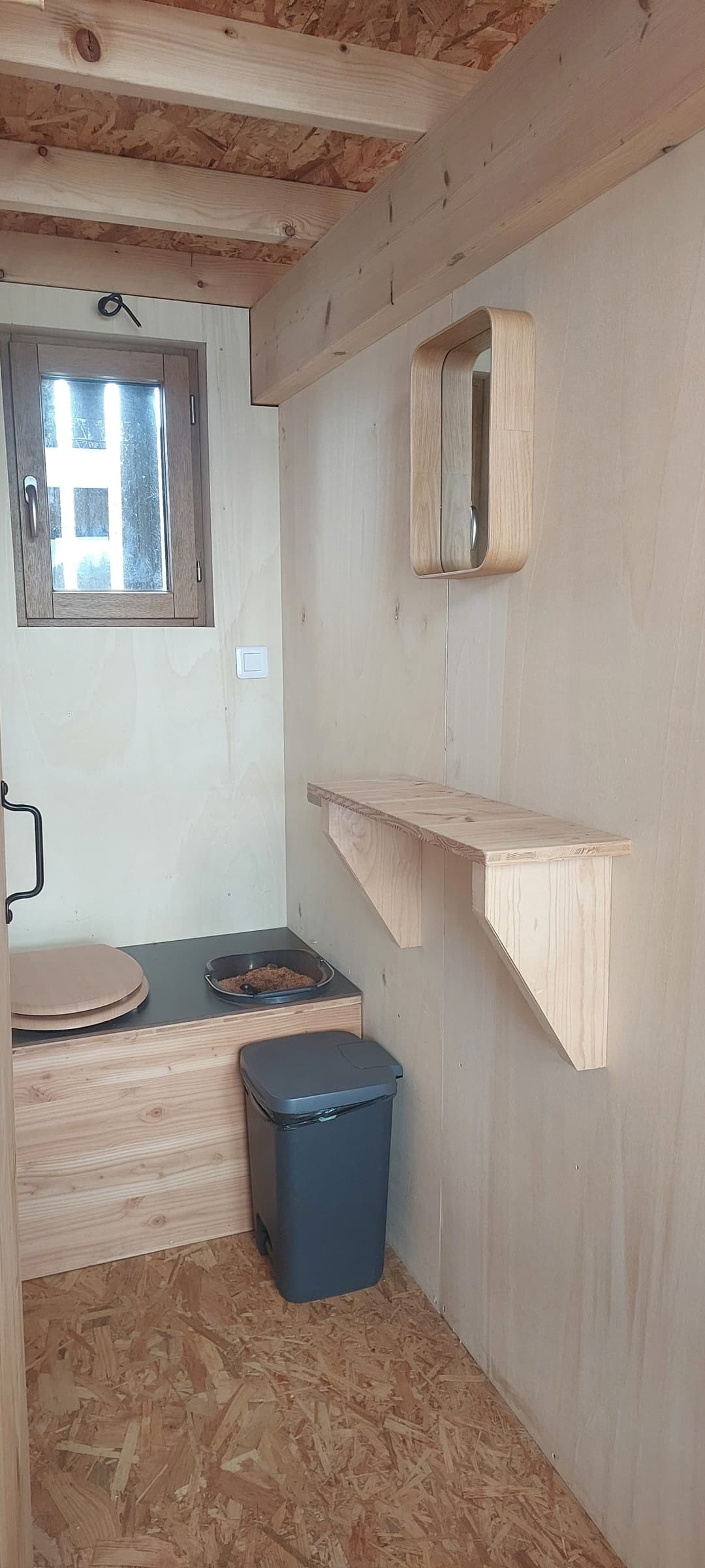 Etang de 21ha avec une cabane flottante 