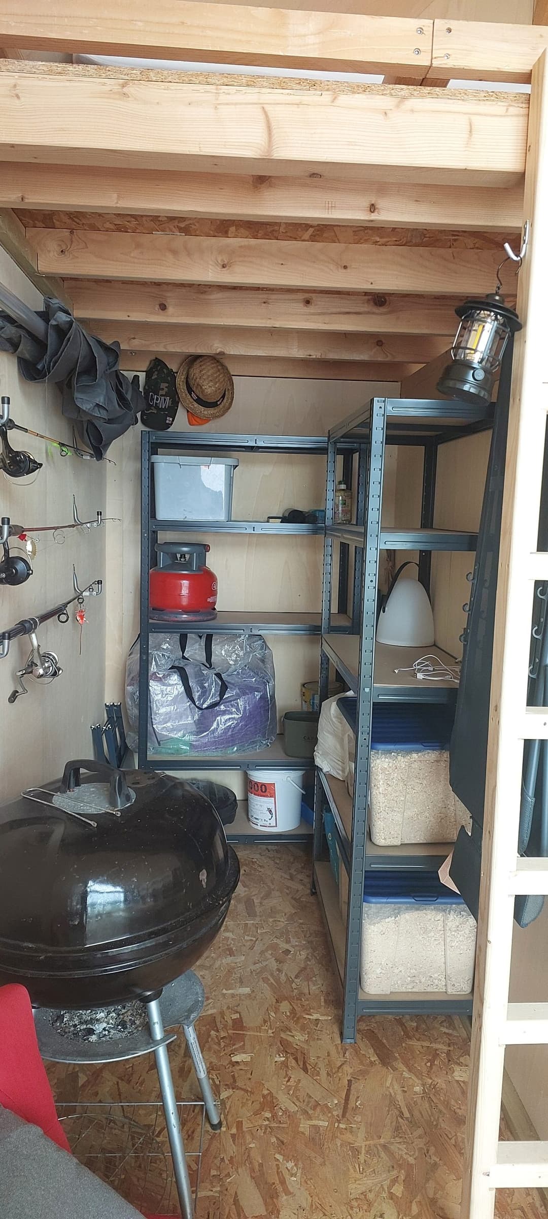 Etang de 21ha avec une cabane flottante 