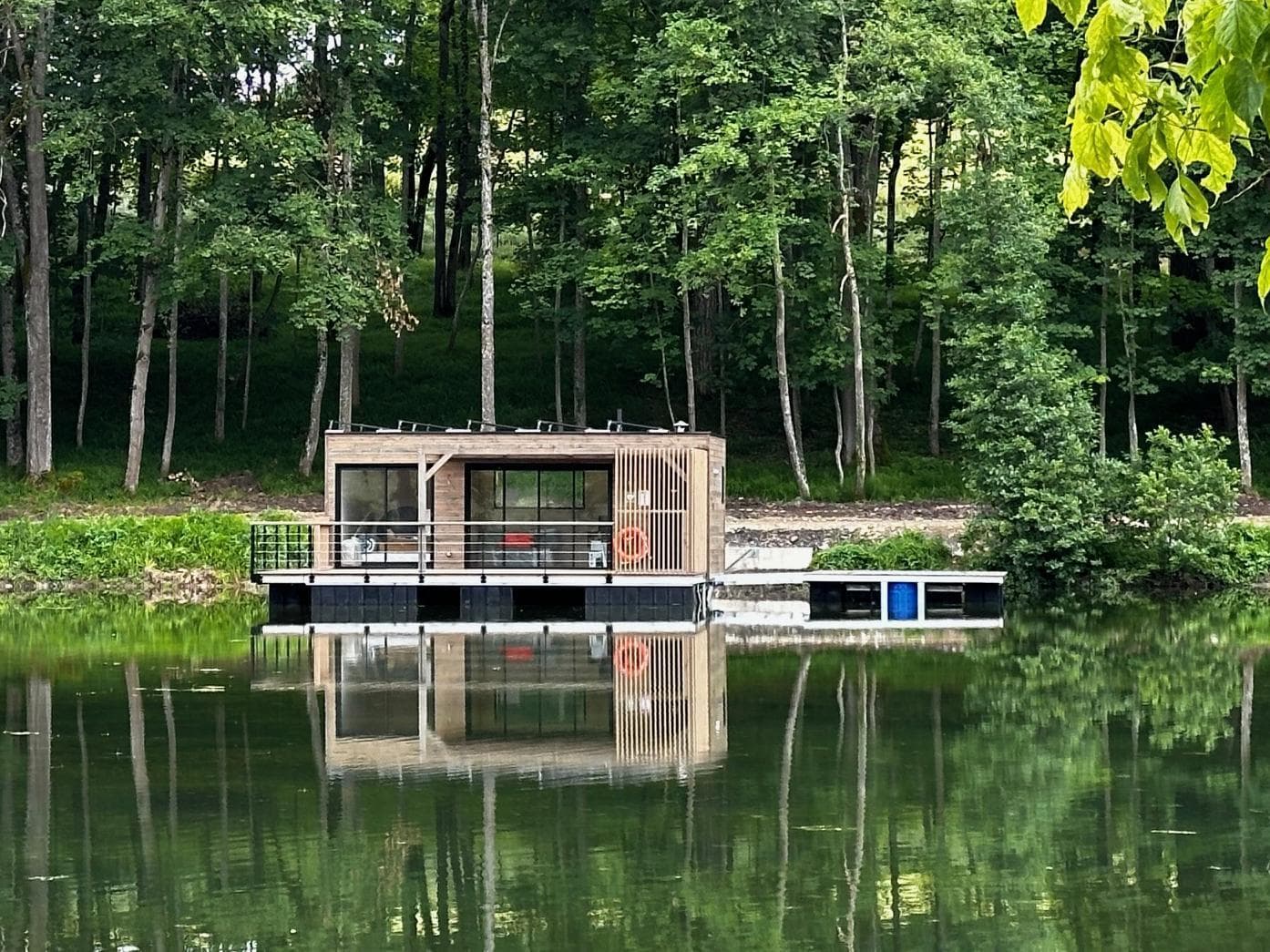 Ecolodge flottant d’exception 