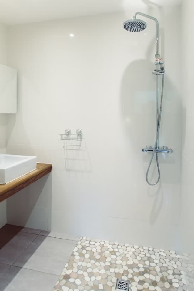 Hébergement insolite avec bain nordique au cœur de la Bourgogne 