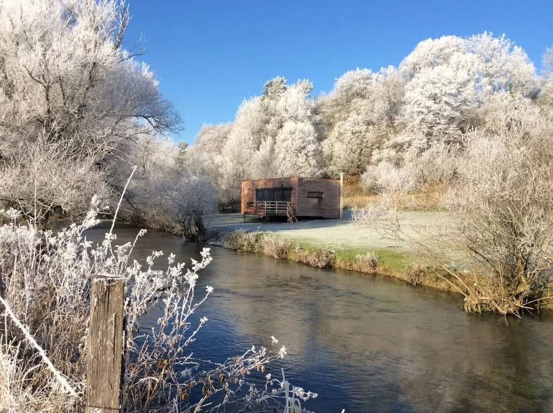 Hébergement insolite avec bain nordique au cœur de la Bourgogne 