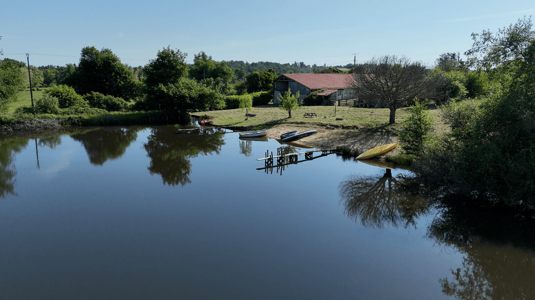 Cottage de ferme rurale avec 3 étangs pour se baigner et pêcher - Lavande