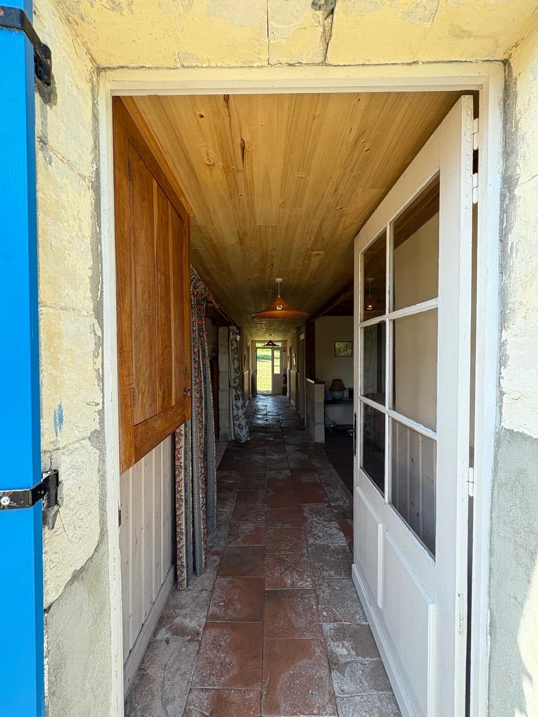 Maison de campagne devant  3 étangs -  Porcherat
