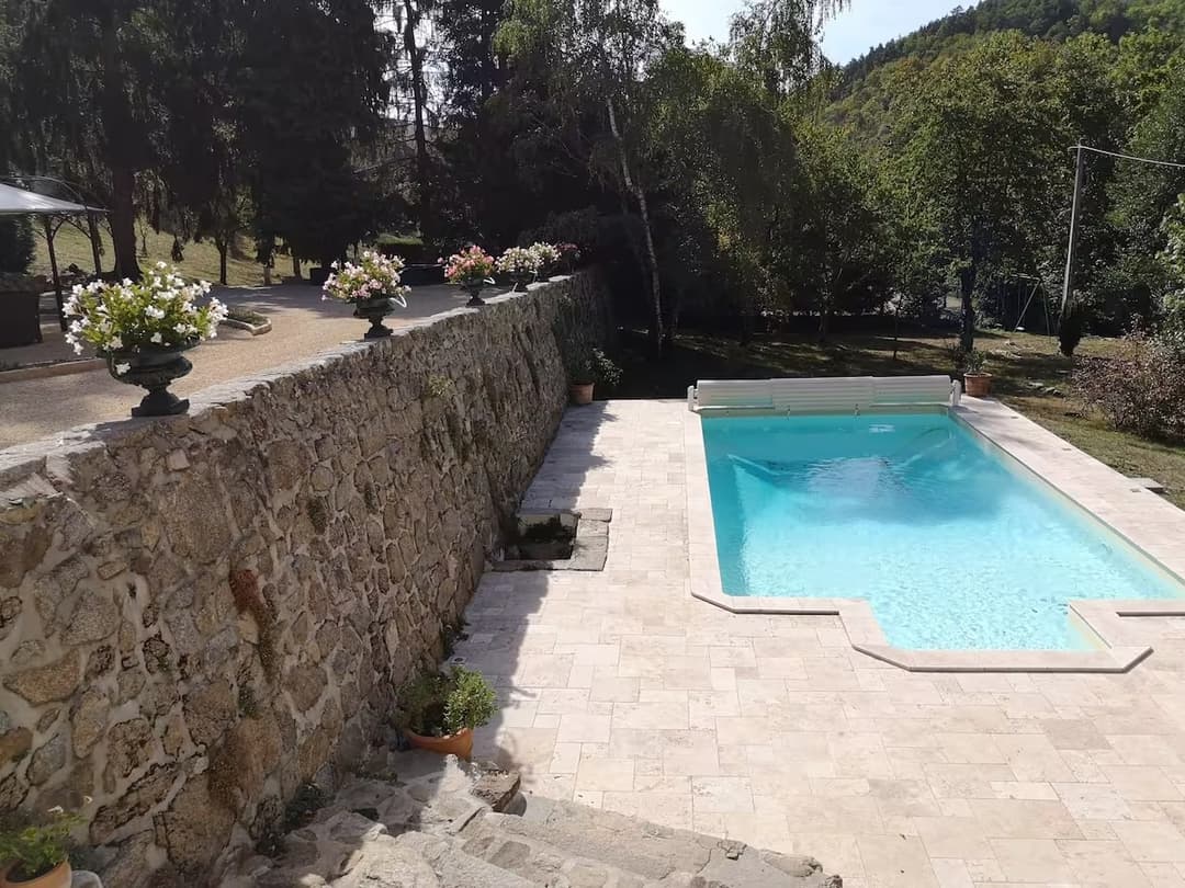 Gite unique au bord de l'eau 