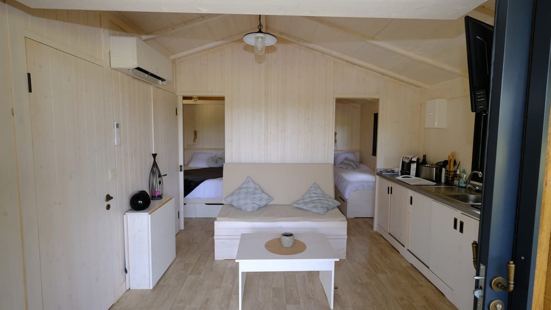 Chalet sur pilotis avec une grande terrasse pour 4 personnes 