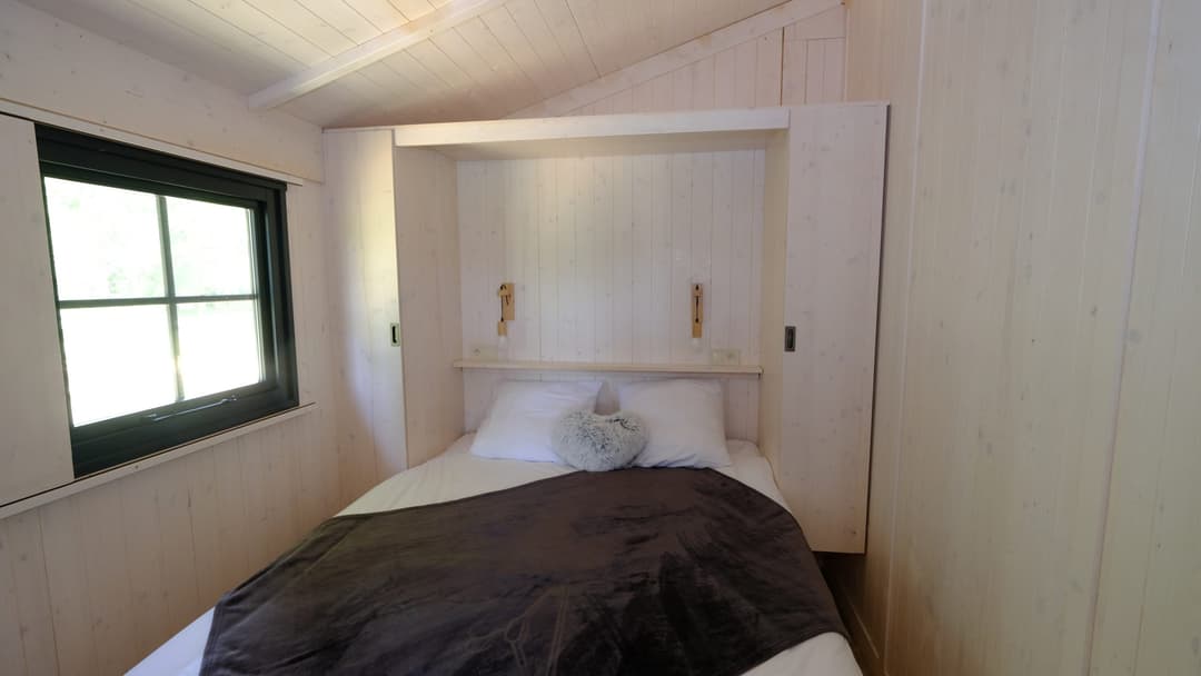 Chalet sur pilotis avec une grande terrasse pour 4 personnes 