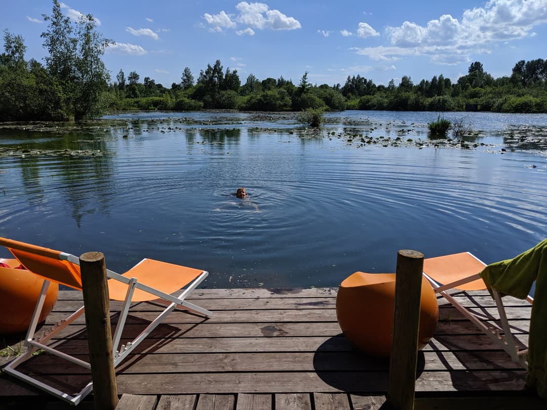 Ponton cosy au coeur de la nature. Ressourçant et dépaysant. 
