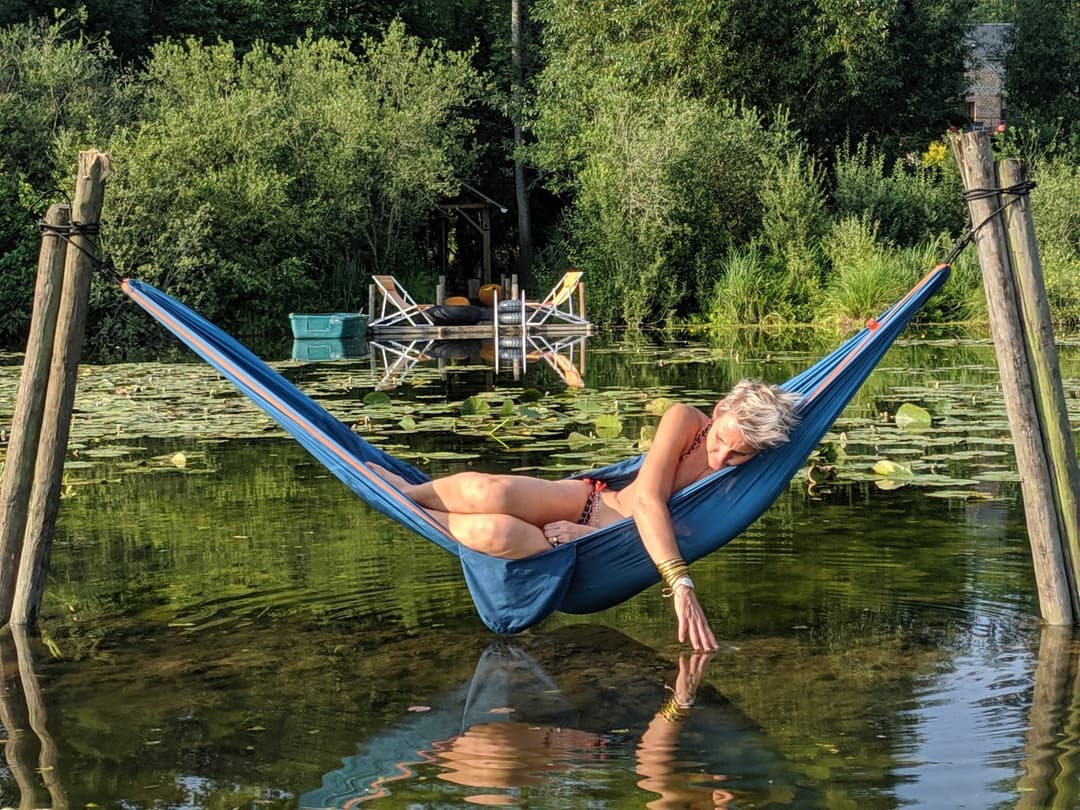 Ponton cosy au coeur de la nature. Ressourçant et dépaysant. 