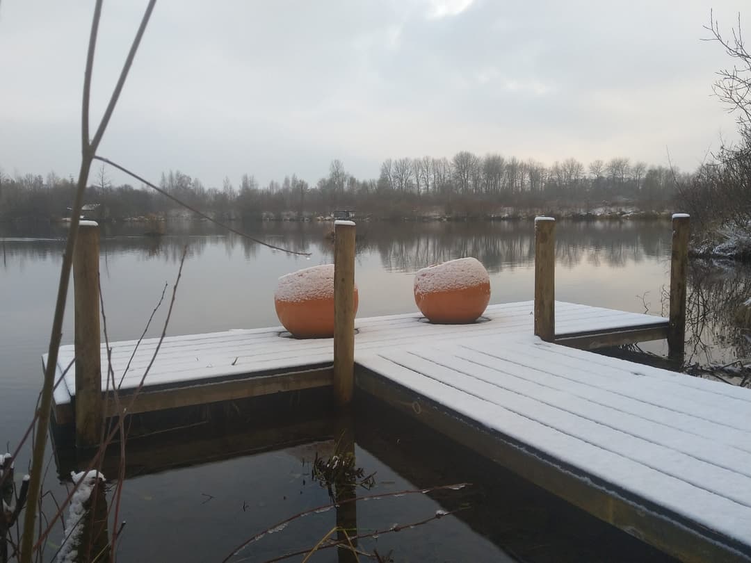 Ponton cosy au coeur de la nature. Ressourçant et dépaysant. 