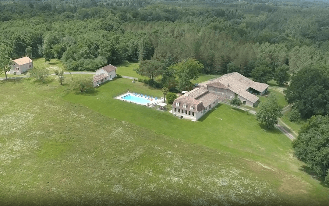 Grand domaine avec spa et accès à 6 étangs