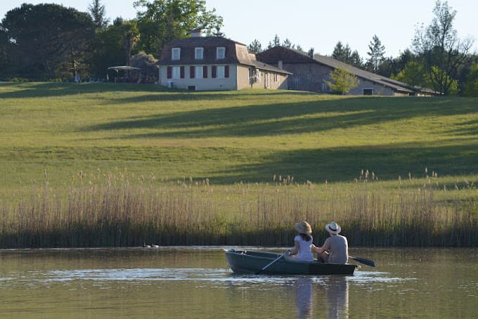 Grand domaine avec spa et accès à 6 étangs