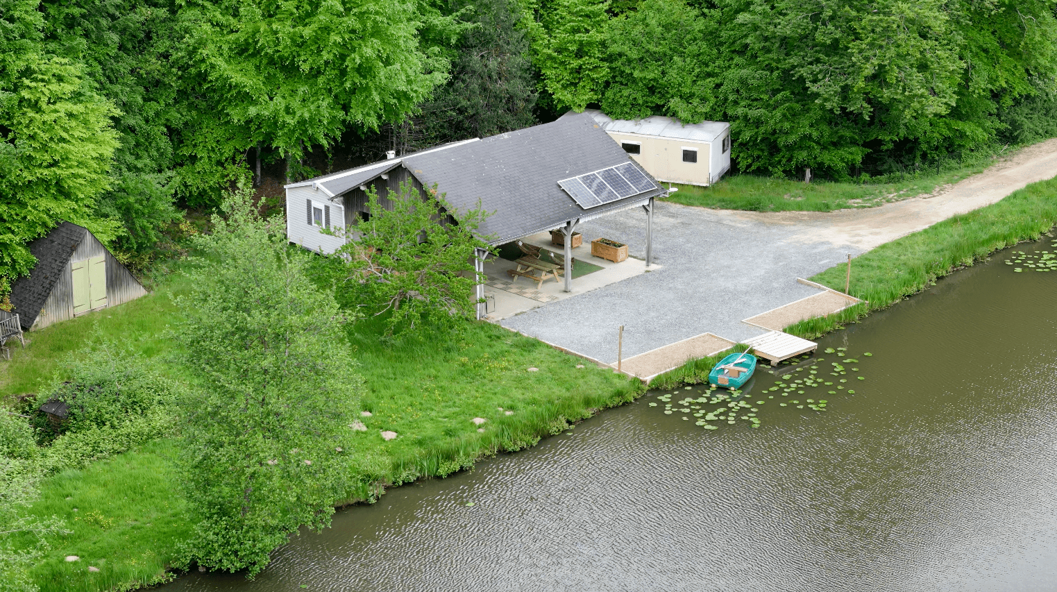 Pêche à la carpe et carnassier avec mobil-home 6 couchages