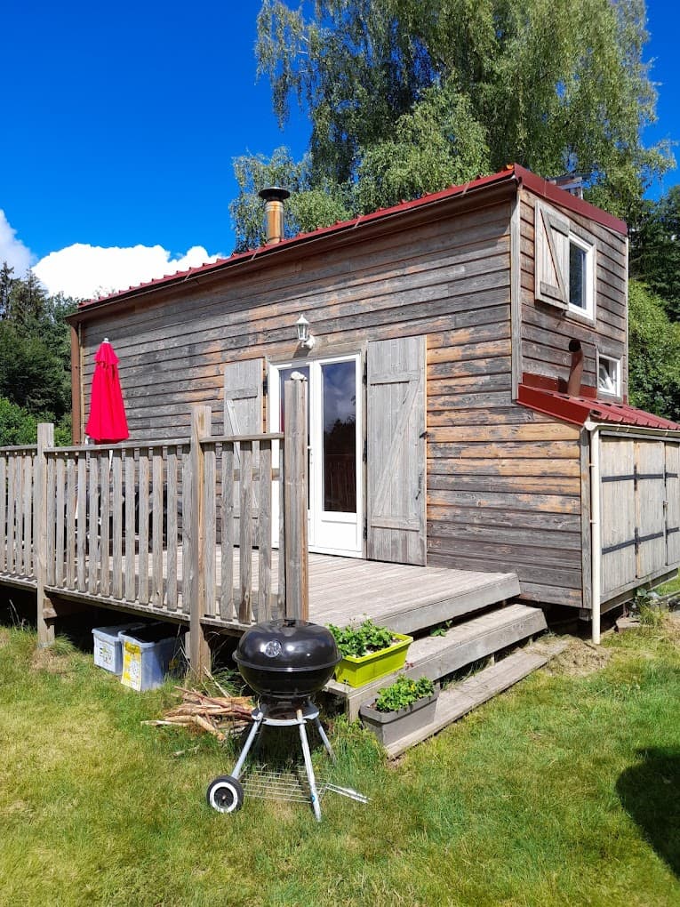 Tiny house 5 personnes avec étang en Haute-Saône 